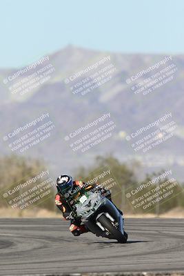 media/Dec-04-2025-Racers Edge (Thu) [[5ebc9f124d]]/3-B Group/1-Session 1 (Turn 7)/